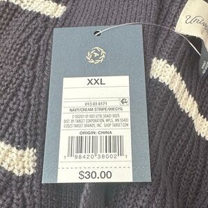 Universal Thread Navy and Cream Knit Sweater XXL